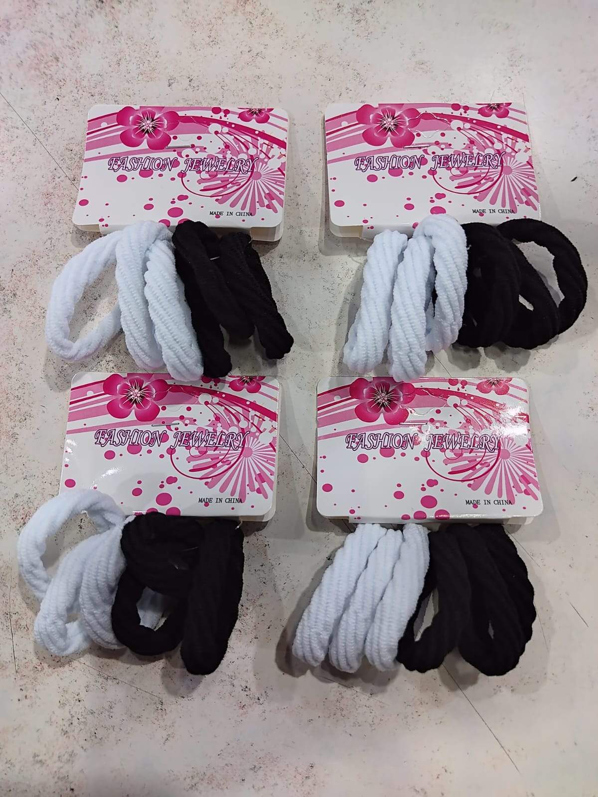 ✨ COLEROS DE TOALLA BLANCO Y NEGRO – BLISTER x6 ✨