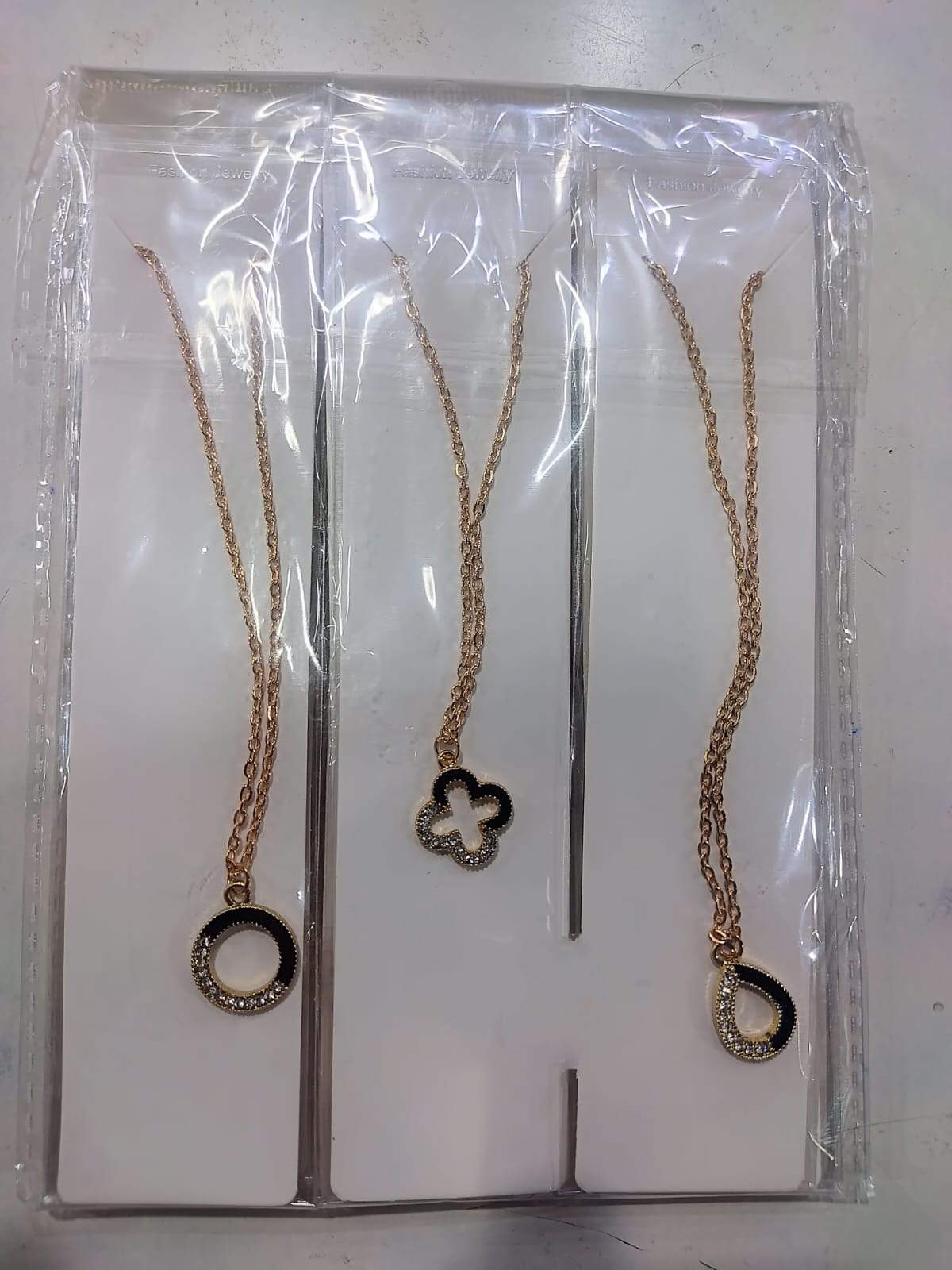 💛✨ CADENA DORADA CON DIJES VARIADOS 💎✨