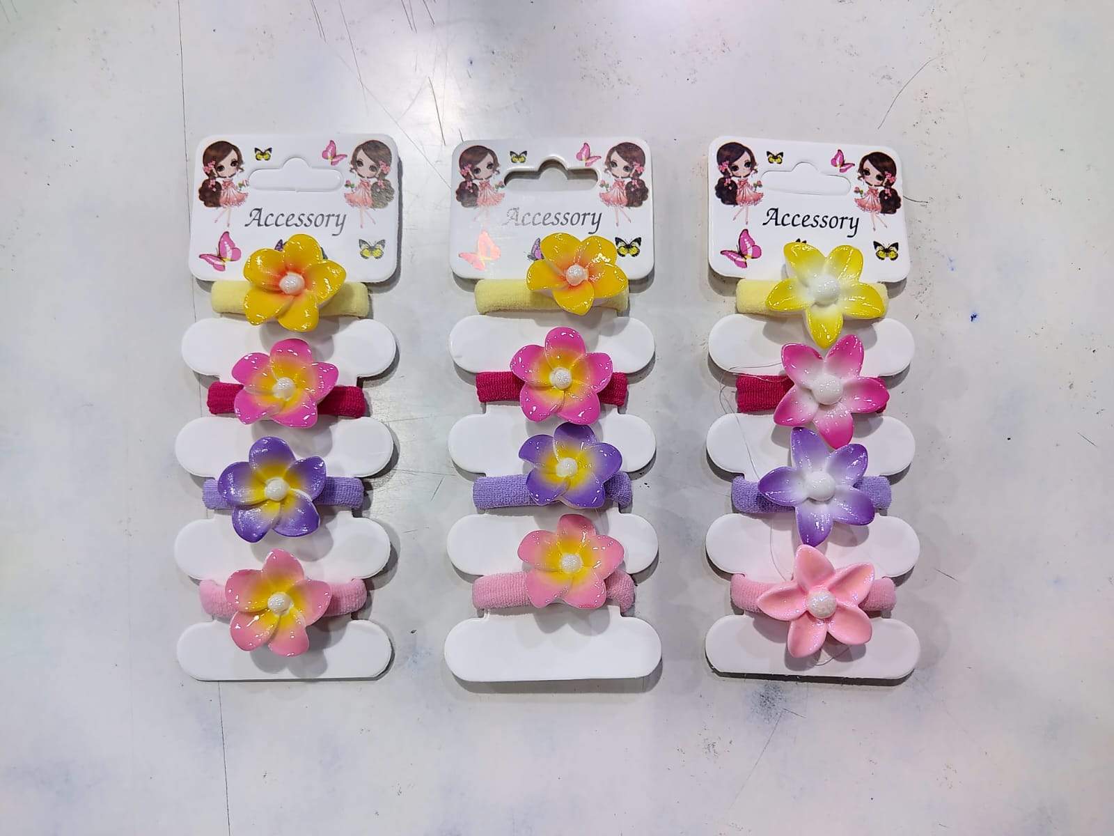 🌸 Coleros con Aplique de Flor – Blíster x 4 🌸