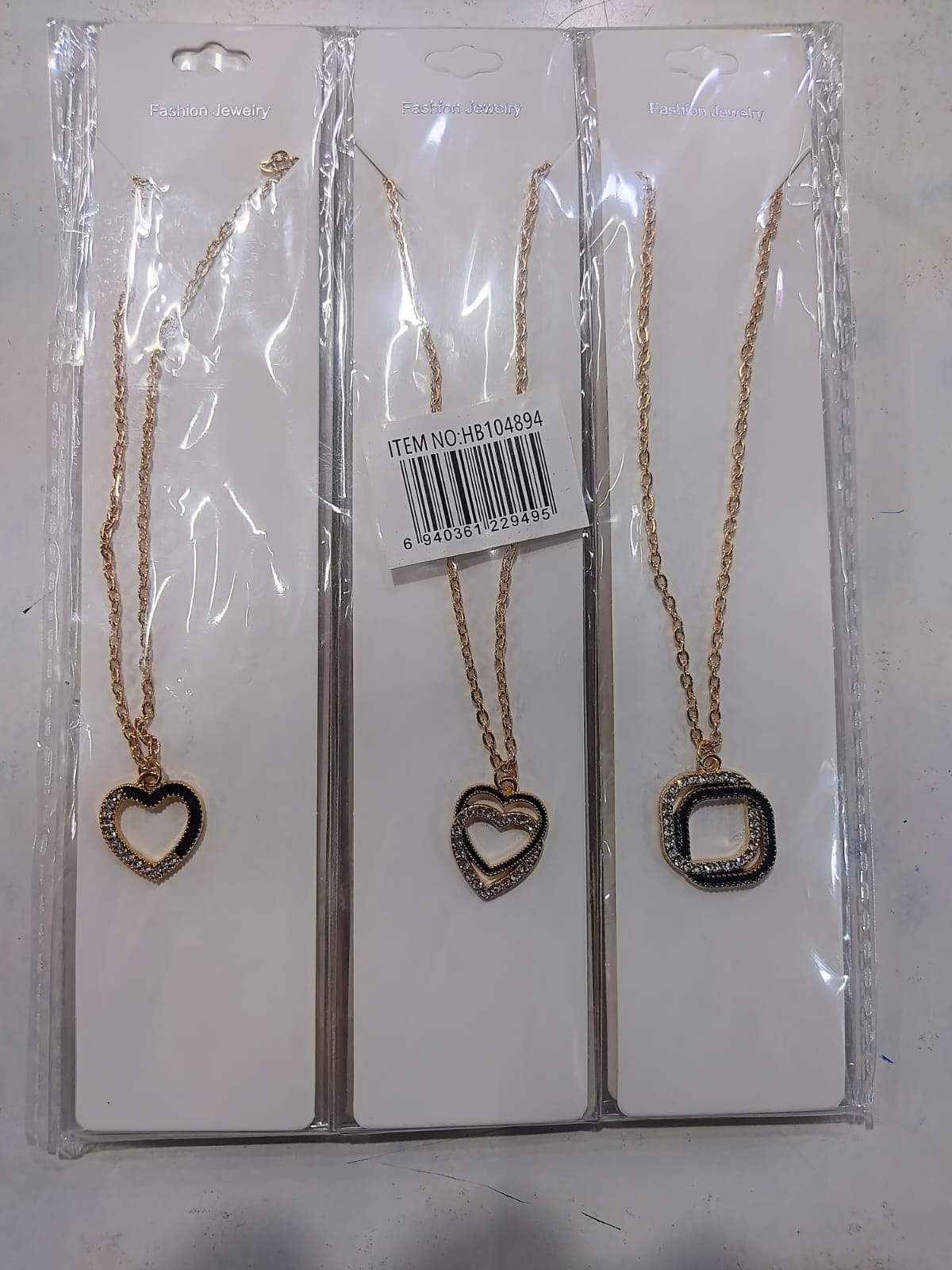 💛✨ CADENA DORADA CON DIJES VARIADOS 💎✨